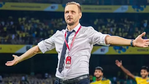 കാര്യം തോറ്റു, എന്നാലും ആശാന് താരമാണ്