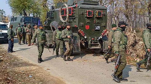 ജമ്മുകാശ്മീരിൽ ഏറ്റുമുട്ടൽ: 3 ഭീകരരെ സൈന്യം വധിച്ചു