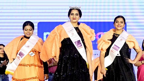 Pregnant ladies walk on ramp in Momsoon