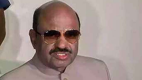 രാജ്ഭവനിലെ സിസിടിവി ദൃശ്യങ്ങൾ ജനങ്ങൾക്കു മുന്നിൽ പ്രദർശിപ്പിച്ച് ബംഗാൾ ഗവർണർ