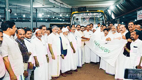 278 തീർത്ഥാടകരുമായി ആദ്യ ഹജ്ജ് വിമാനം പുറപ്പെട്ടു