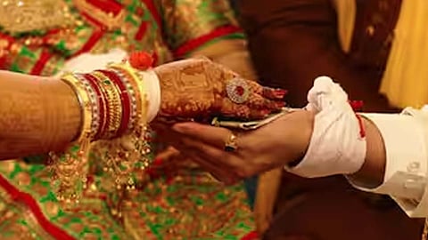 വർഷങ്ങൾക്കു മുൻപേ മരണപ്പെട്ട യുവതിക്ക് അനുയോജ്യനായ വരനെ തേടുന്നു!