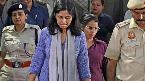കോടതിയിൽ പൊട്ടിക്കരഞ്ഞ് സ്വാതി മലിവാൾ; ബിഭവിന് ജാമ്യമില്ല