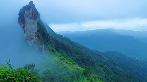 restrictions on tourists at ilaveezhapoonchira and illikkal kallu