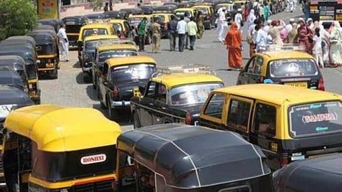 റിക്ഷ-ടാക്സി ഡ്രൈവർമാർക്കായി വെൽഫെയർ കോർപ്പറേഷൻ രൂപീകരിച്ച് മഹാരാഷ്ട്ര സർക്കാർ