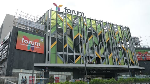 ഫോറം മാളില് ഫ്ലാഷ് സെയില്; 50% ഓഫറുമായി പ്രമുഖ ബ്രാന്ഡുകള്