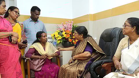 വനിതാ ഓട്ടോ ഡ്രൈവര്ക്ക് മര്ദനം: സ്വമേധയാ കേസെടുത്ത് വനിത കമ്മീഷന്| Assault on woman auto driver Women's commission filed a case