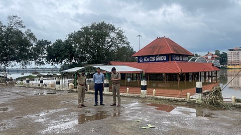Karkadaka Vavu Bali, Aluva Manappuram, Periyar