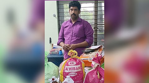 man who sold foreign liquor under the guise of a chicken shop arrested in kutchira