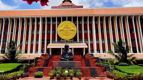 'അടിയന്തര പ്രമേയം' പോയി..!