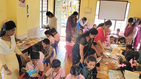 LP school library with 1000 books