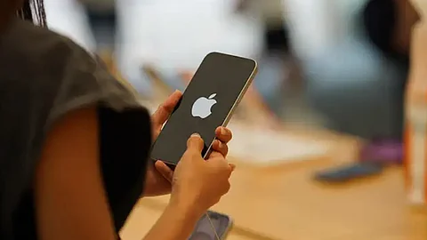apple warns iphone users