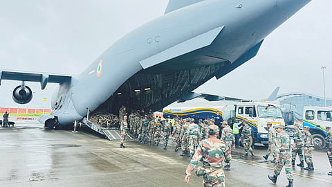 സമാനതകളില്ലാത്ത ദുരന്തം, രക്ഷാഹസ്തവുമായി സേന