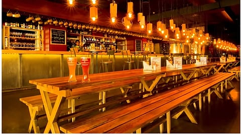 The Karnataka government has issued an order to allow hotels and bars to open till one o'clock in Bengaluru