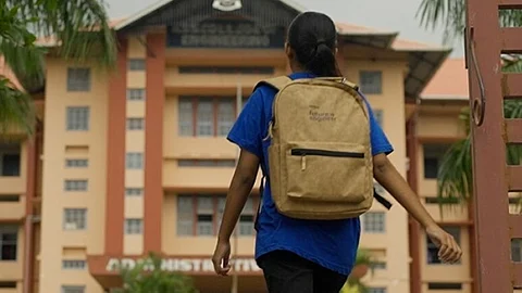 Amazon future scjholarship for women students