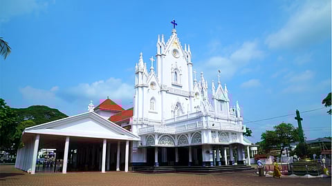 Manarcadu church programmes on sunday