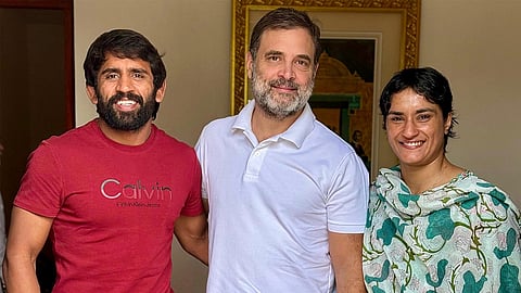 Rahul Gandhi meets wrestlers Vinesh Phogat, Bajrang Punia