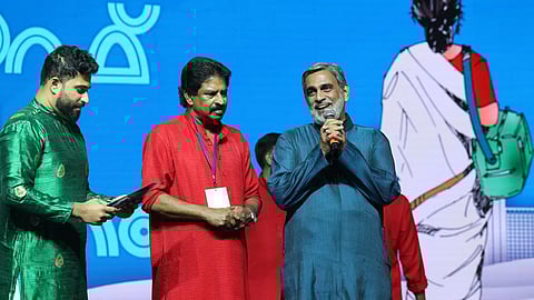 അക്കാഫ് പൊന്നോണക്കാഴ്ചയിലെ മാതൃവന്ദനം പരിപാടിയിൽ മുഖ്യ സന്ദേശം നൽകുകയായിരുന്നു വേണു രാജാമണി | Venu Rajamani on gender equality