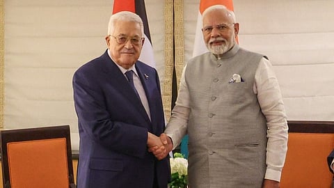 Modi meets Palestinian president