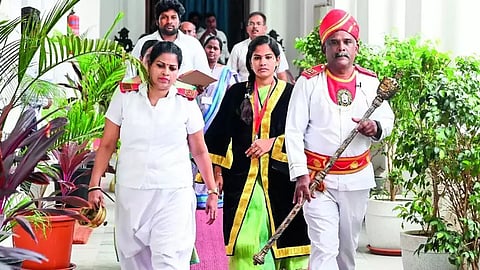 Duffedar transferred over lipstick