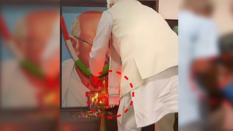 governors shawl catches fire inciden occurred during function at palakkad sabari ashram