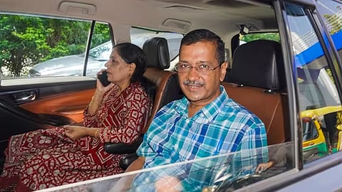 Arvind Kejriwal outside the Chief Minister's residence; Will move to colleague's Delhi bungalow