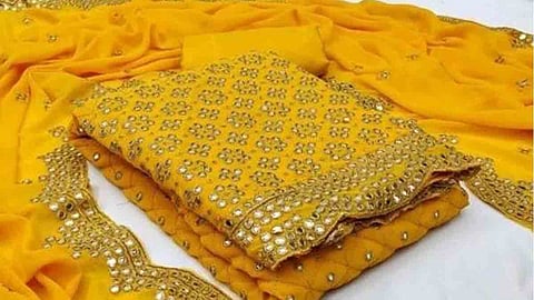 Churidar purchased online was not returned; A fine of Rs 9,395 was imposed on a garment trader
