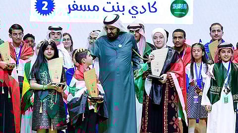 Dubai Police educates workers about their rights and duties