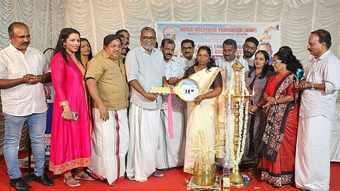 world malayalee federation snehaveed key hand over