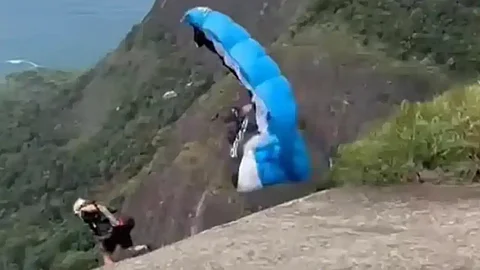 brazil sky diving instrector died after falling 850 feet deep while skydiving gone viral