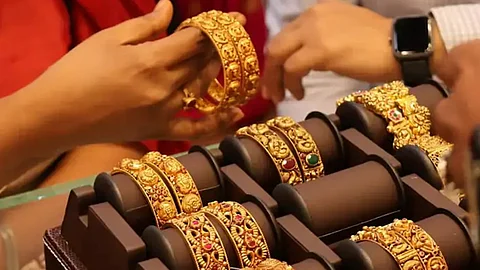 gold rate today price falls 13-08-2025