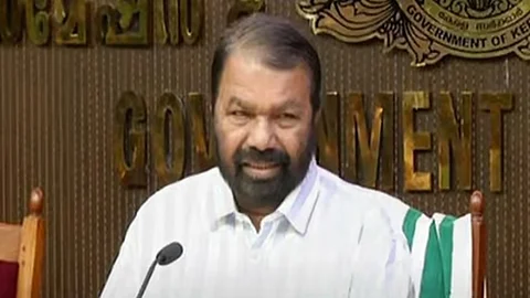 officials who withheld teachers salary were suspended