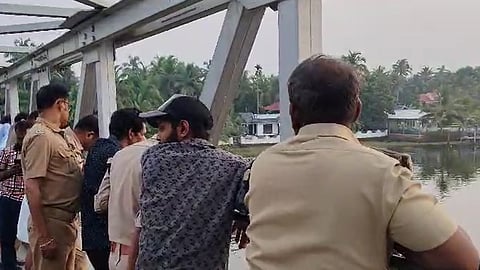 An unidentified body was found in Thrissur