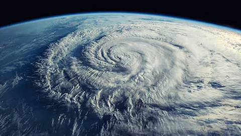 Low pressure over Bay of Bengal, heavy rain alert