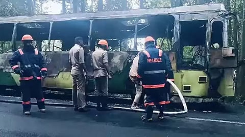 KSRTC bus caught fire in Pamba; Four suspended