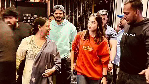 Reshmika mandana spotted with vijay devarakkonda's family