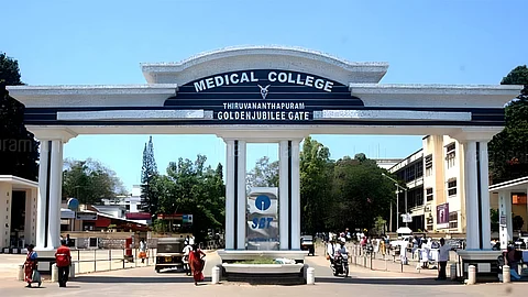 Thiruvananthapuram Medical College employee suspended for misbehaving with woman who came for treatment
