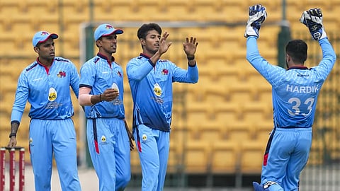 Suryansh Shedge congratulated by Mumbai team mates