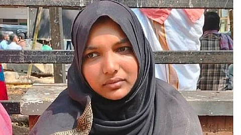 chairperson of the women's commission said that the young woman who got scissors stuck in her stomach during the delivery operation had launched a politically motivated strike