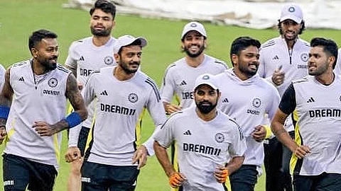 Mohammed Shami practice with T20 team memebers