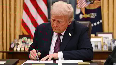 trump sign important executive orders