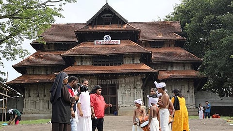 Sr Lismy Parayil CMC in front of Thgrissur Vadakkunnatha Temple