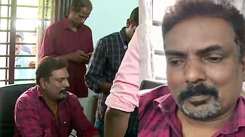 Village officer caught while taking bribe; accused in similar case before