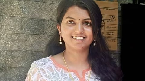 newly married law college student commits suicide