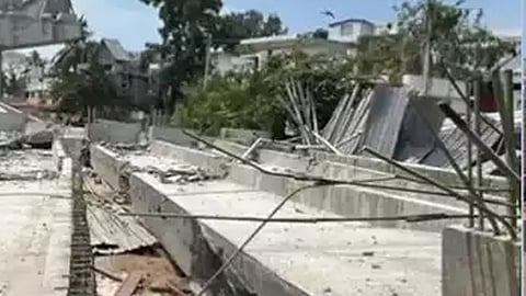 Alappuzha bypass Under construction bridge girders collapse