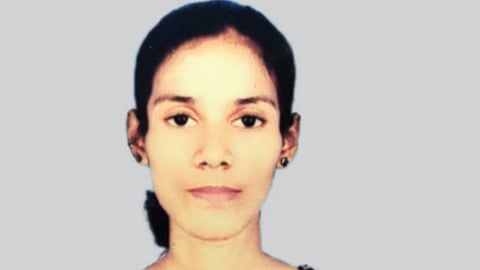 18 year old girl dies of alleged food control in kannur