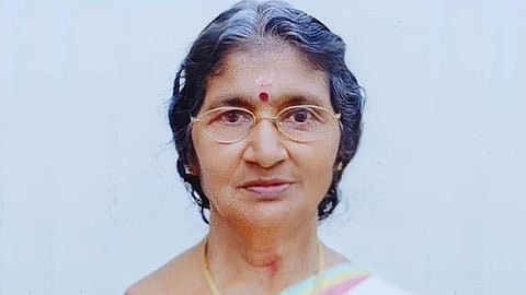 Housewife dies after being struck by lightning in Angamaly