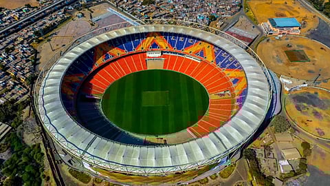 bomb threat for indian cricket stadium