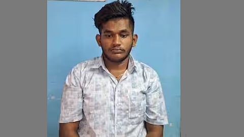 iti student arrested for try to smuggle ganja on scooter idukki