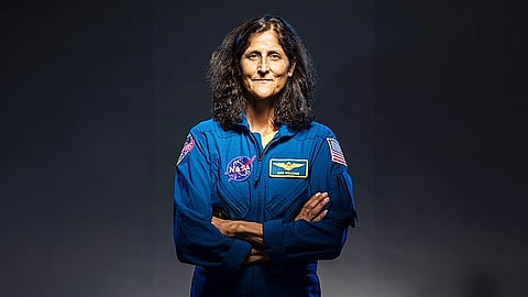 sunita willioms retires from nasa